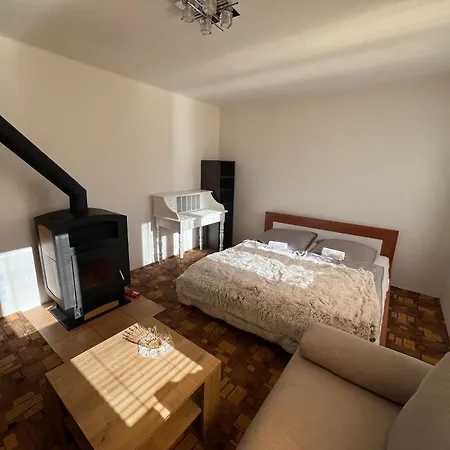 Linden Holiday home